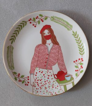 Maskeli Yeni Yıl Kızı Tabak